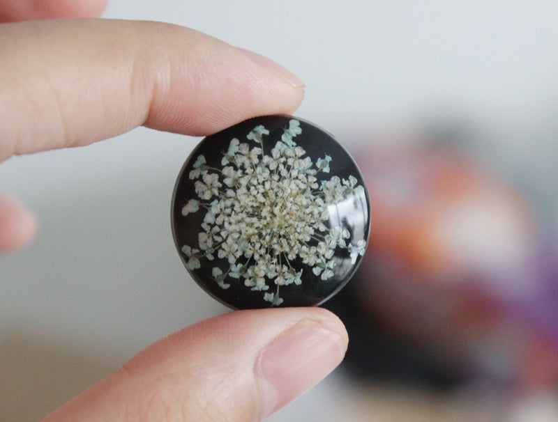 2pcs pressed flower 25mm Cabochon, Real dried flower pendant  jewelry wholesale