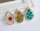 1pcs  Teardrop Resin pressed flower pendant necklace, Real dried flower jewelry