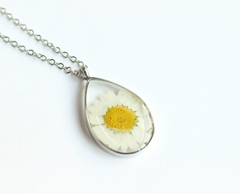 1pcs Handmade White chrysanthemum Teardrop pressed flower pendant jewelry