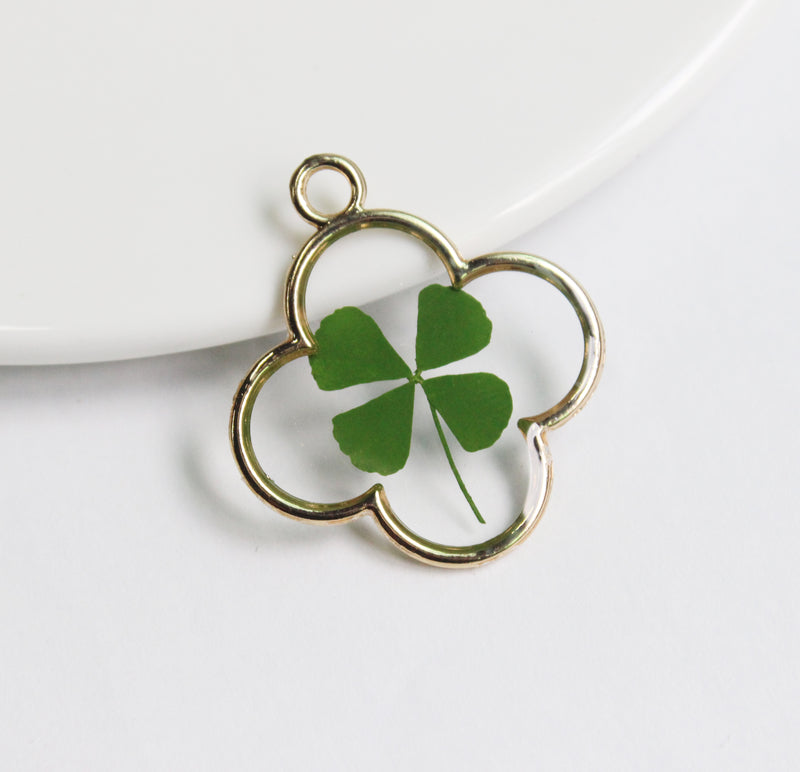 1pcs  Handmade Real four-leaf clover pressed flower pendant jewelry