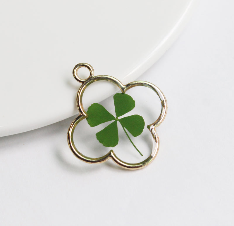 1pcs  Handmade Real four-leaf clover pressed flower pendant jewelry