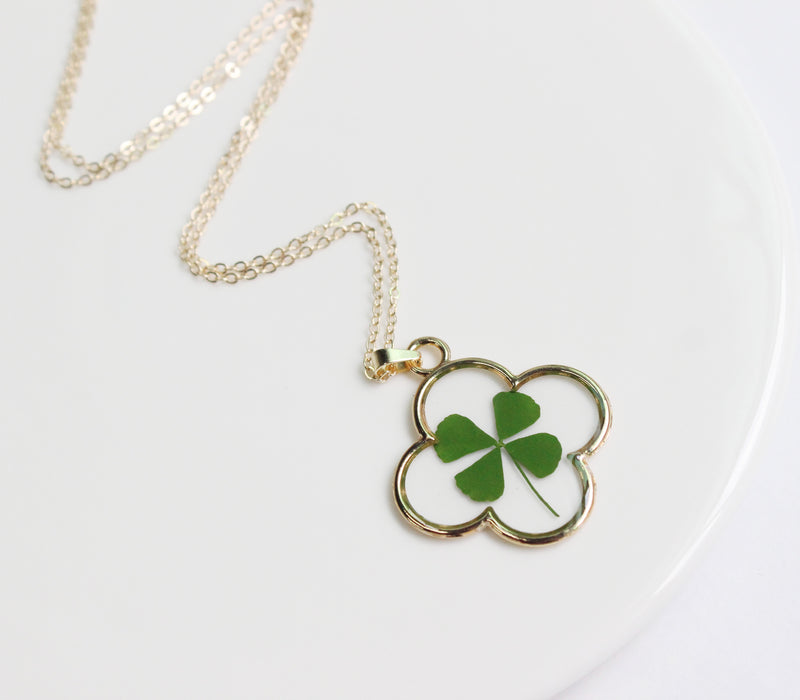 1pcs  Handmade Real four-leaf clover pressed flower pendant jewelry