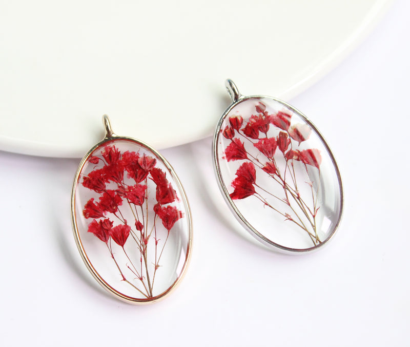 1pcs  Handmade Resin Red gypsophila pressed flower pendant necklace 39x22mm