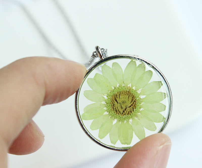 1pcs pressed flower jewelry, Real chrysanthemum pressed flower pendant necklace