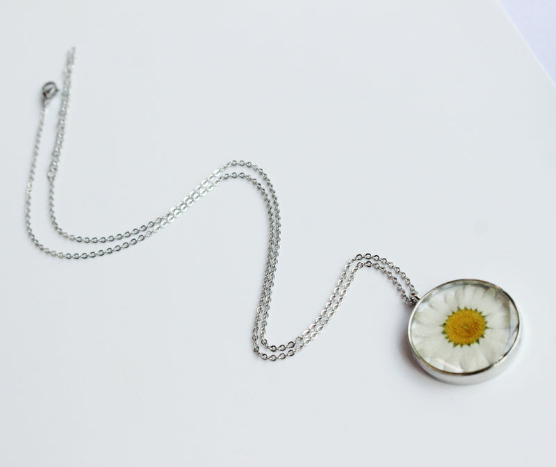 1pcs White chrysanthemum pressed flower pendant necklace, Real Flower Jewelry