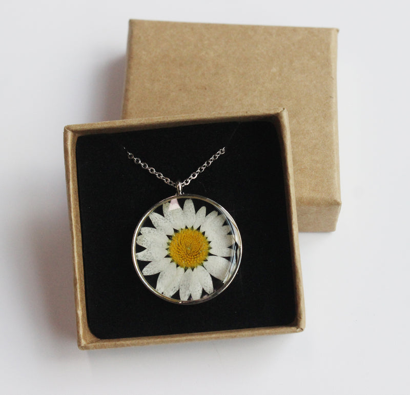 1pcs White chrysanthemum pressed flower pendant necklace, Real Flower Jewelry