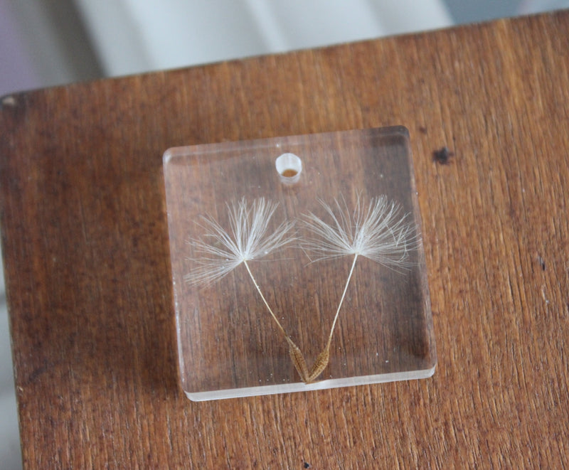 2pcs 25mm square Handmade Resin real Dandelion Pressed flower Pendant jewelry necklace