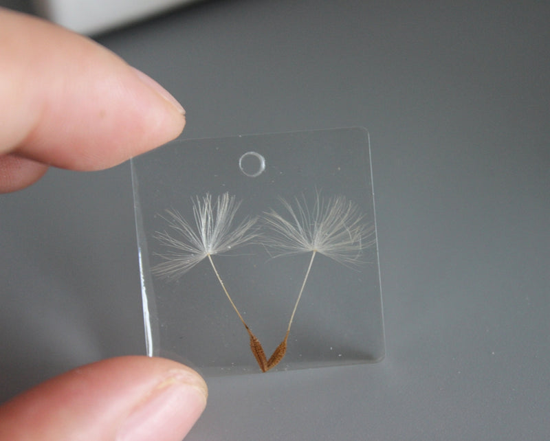 2pcs 25mm square Handmade Resin real Dandelion Pressed flower Pendant jewelry necklace