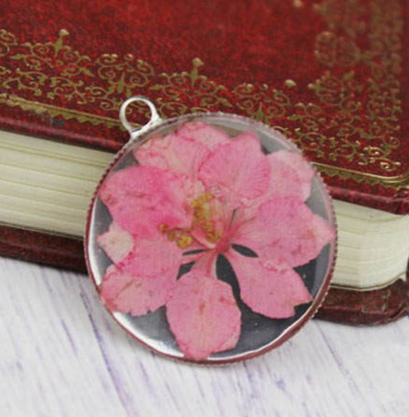 2pcs 30mm Handmade resin flower Pendant Charm, flower pendant pendant necklace